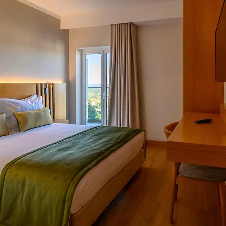 Hotell Santa Eufemia Covilhã
