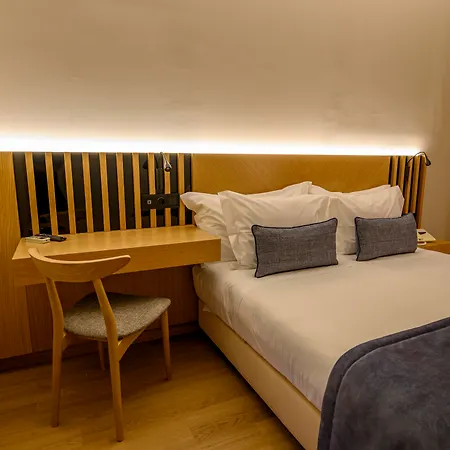 فندق Santa Eufemia 3*