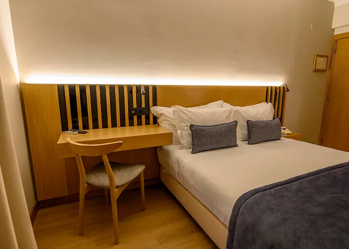 Hotel Santa Eufemia 3*