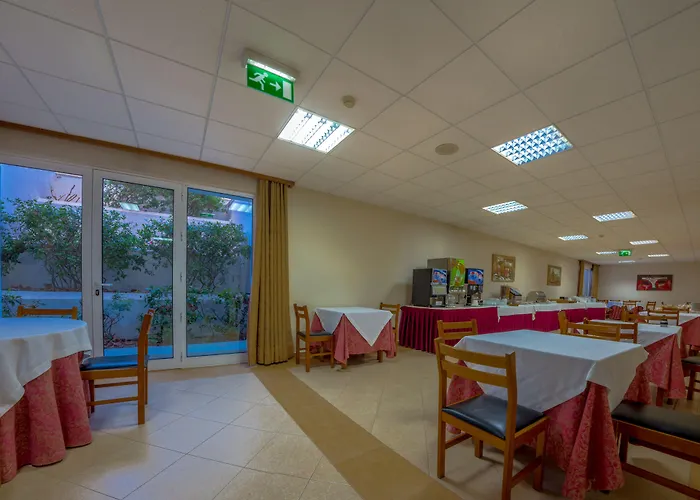Hotel Santa Eufemia 3*