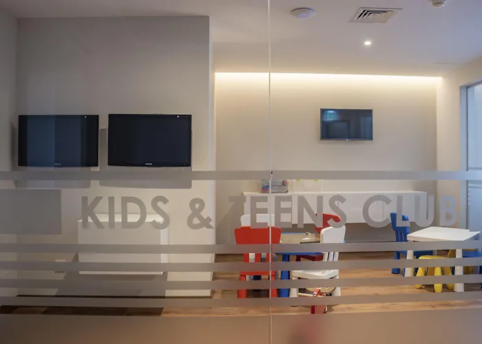 Hotel Santa Eufémia 3*